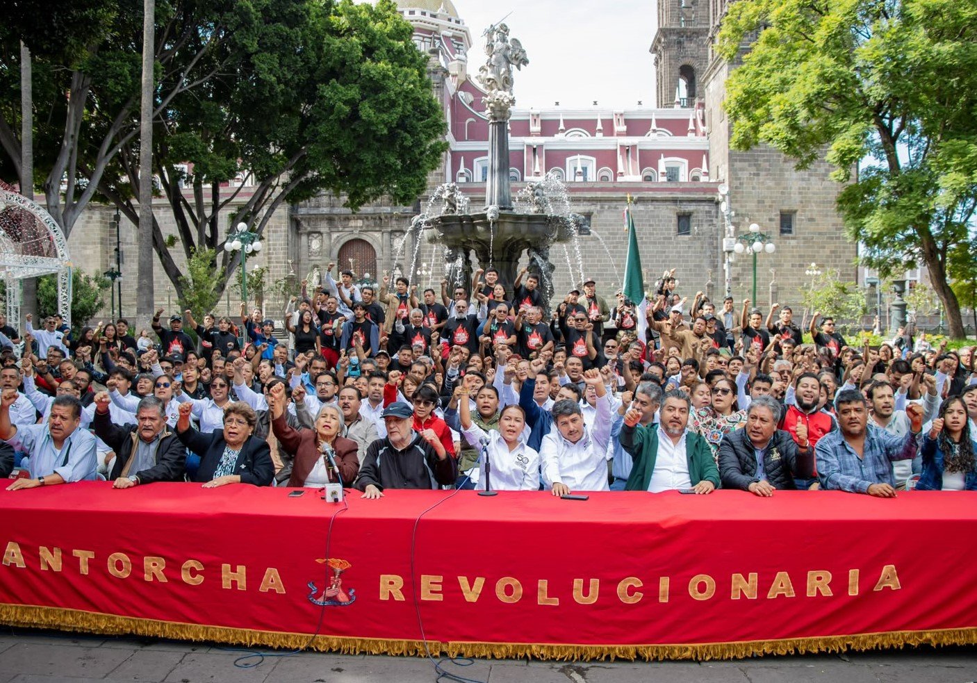 Conmemoración de los 50 años del Movimiento Antorchista en Puebla